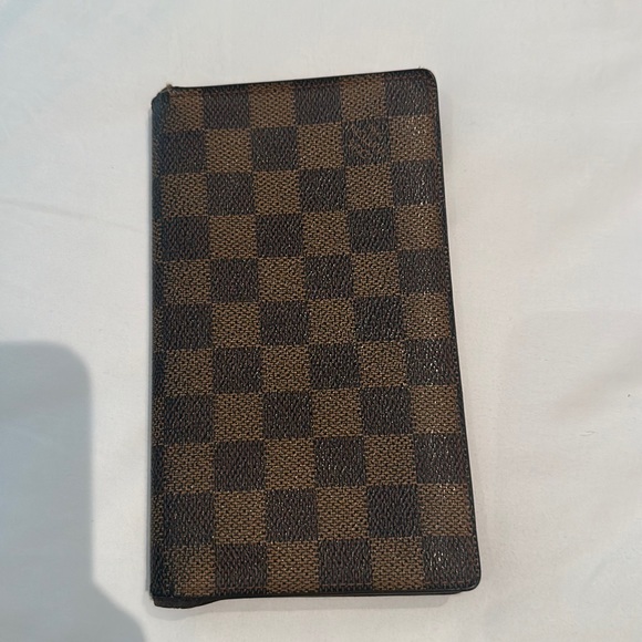 Louis Vuitton wallet - Picture 1 of 3